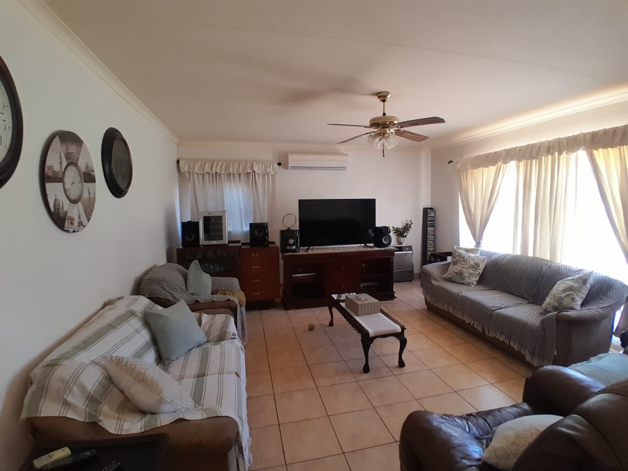 4 Bedroom Property for Sale in Kathu Northern Cape